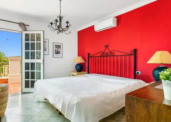 Paris By Villa Chayofa