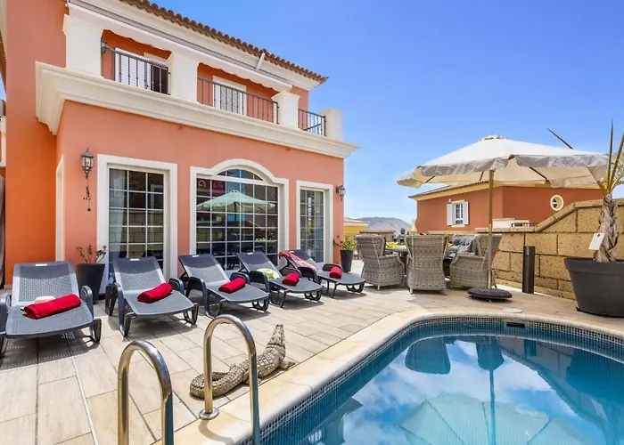 Villa Paris By Chayofa